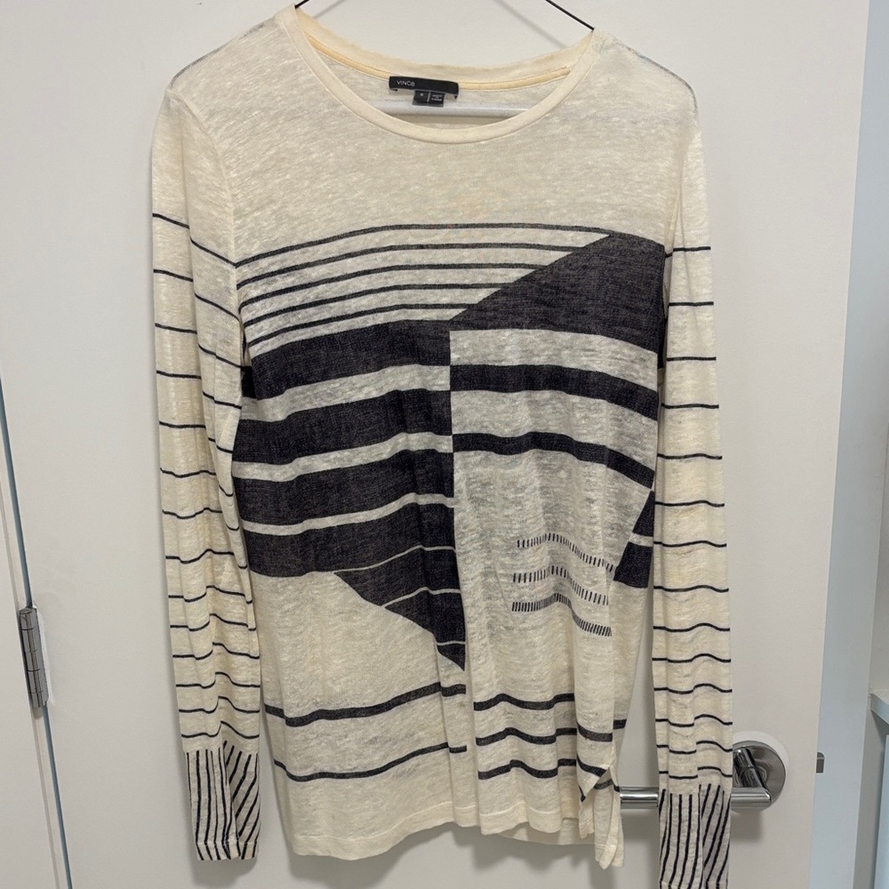 Vince Linen  Navy and White top Size S
